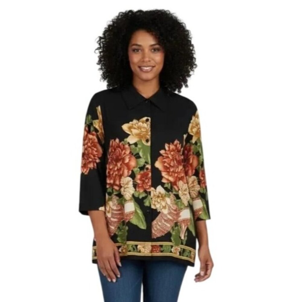 ModeLia Women's Floral Print Button Front 3/4 Sleeve Shirt Size Medium